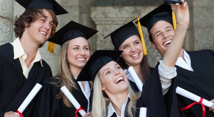 casual graduation outfits